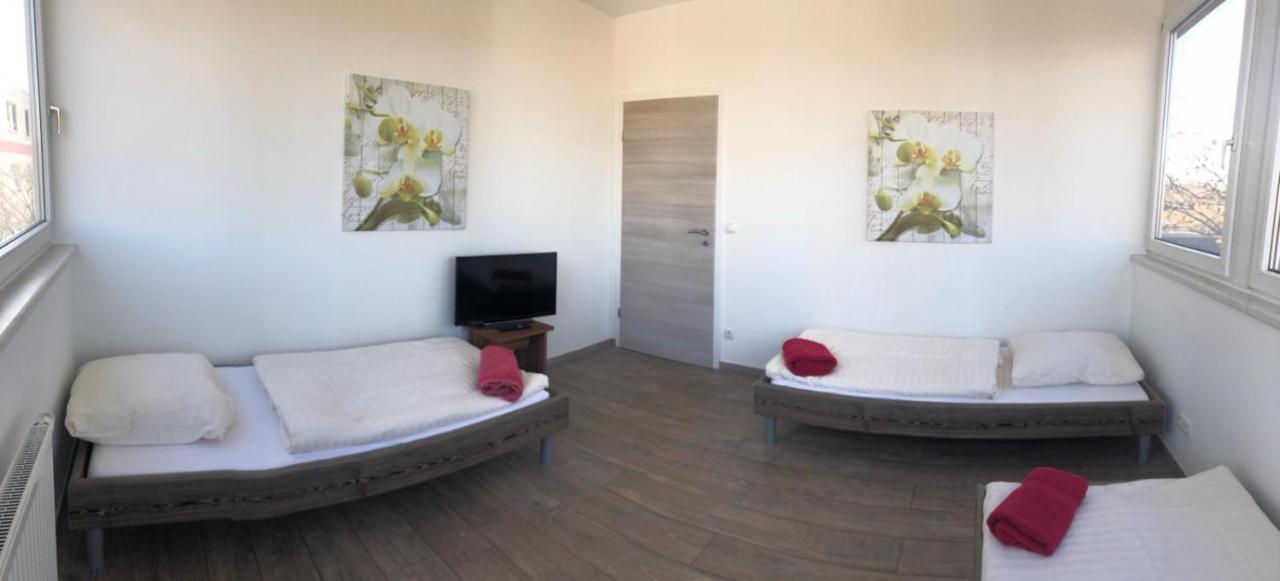Pension Gaestehaus Kautz كارلسروه المظهر الخارجي الصورة
